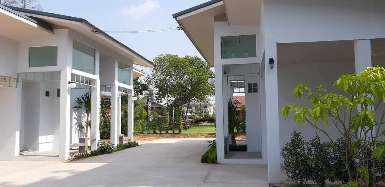 Hugchee Grand Coffee & Resort  Kosum Phisai