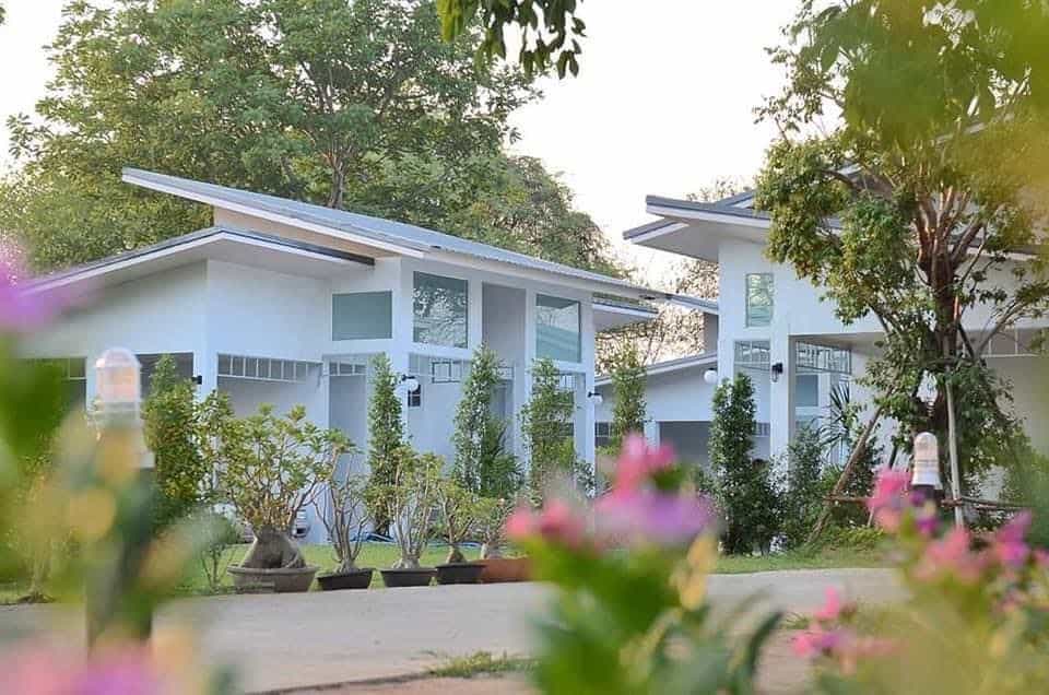 Hugchee Grand Coffee & Resort  Kosum Phisai