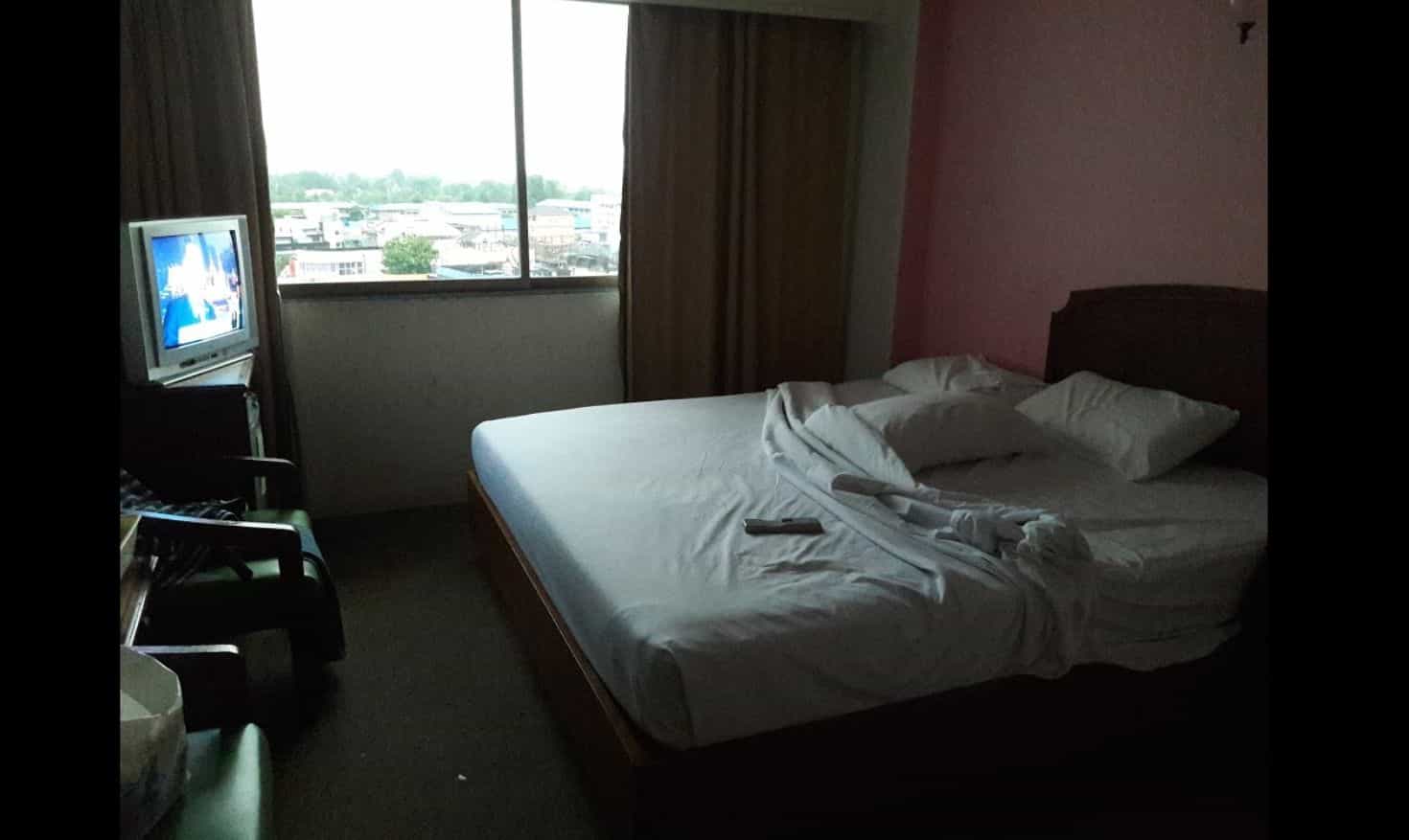 โรงแรมอินเตอร์ ทาวเวอร์
