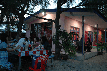 บ้านติดหาด รีสอร์ท บ้านติดหาด รีสอร์ท