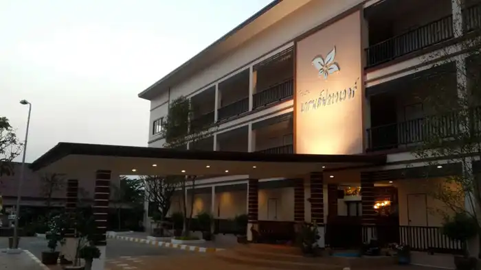โรงแรมแกรนด์ฟลาวเวอร์ โรงแรมแกรนด์ฟลาวเวอร์