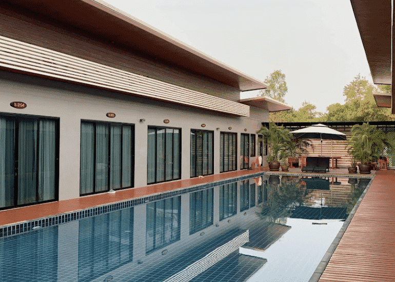 Mayor Hotel And Villa Cha Am