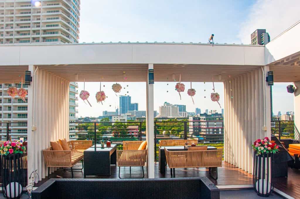 โรงแรม เอชที9
