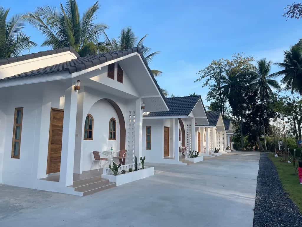 Baan Aun Jai Resort