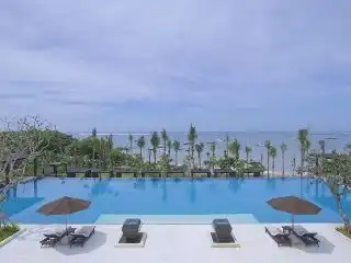 Regent Hotel & Resort