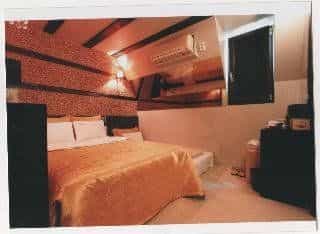 Piano Hotel