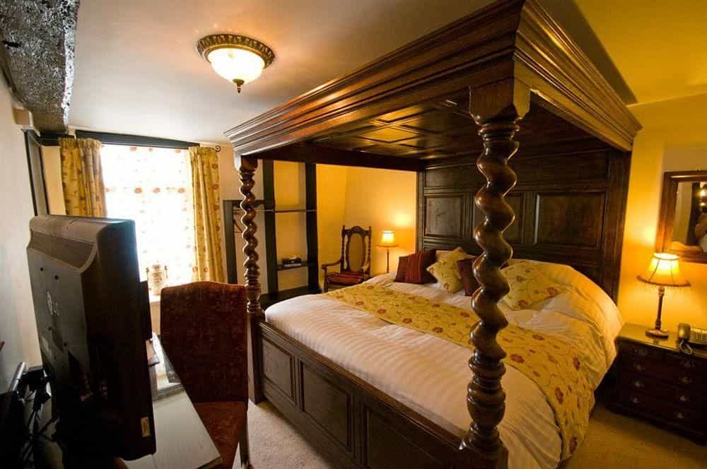 Black Boy Inn