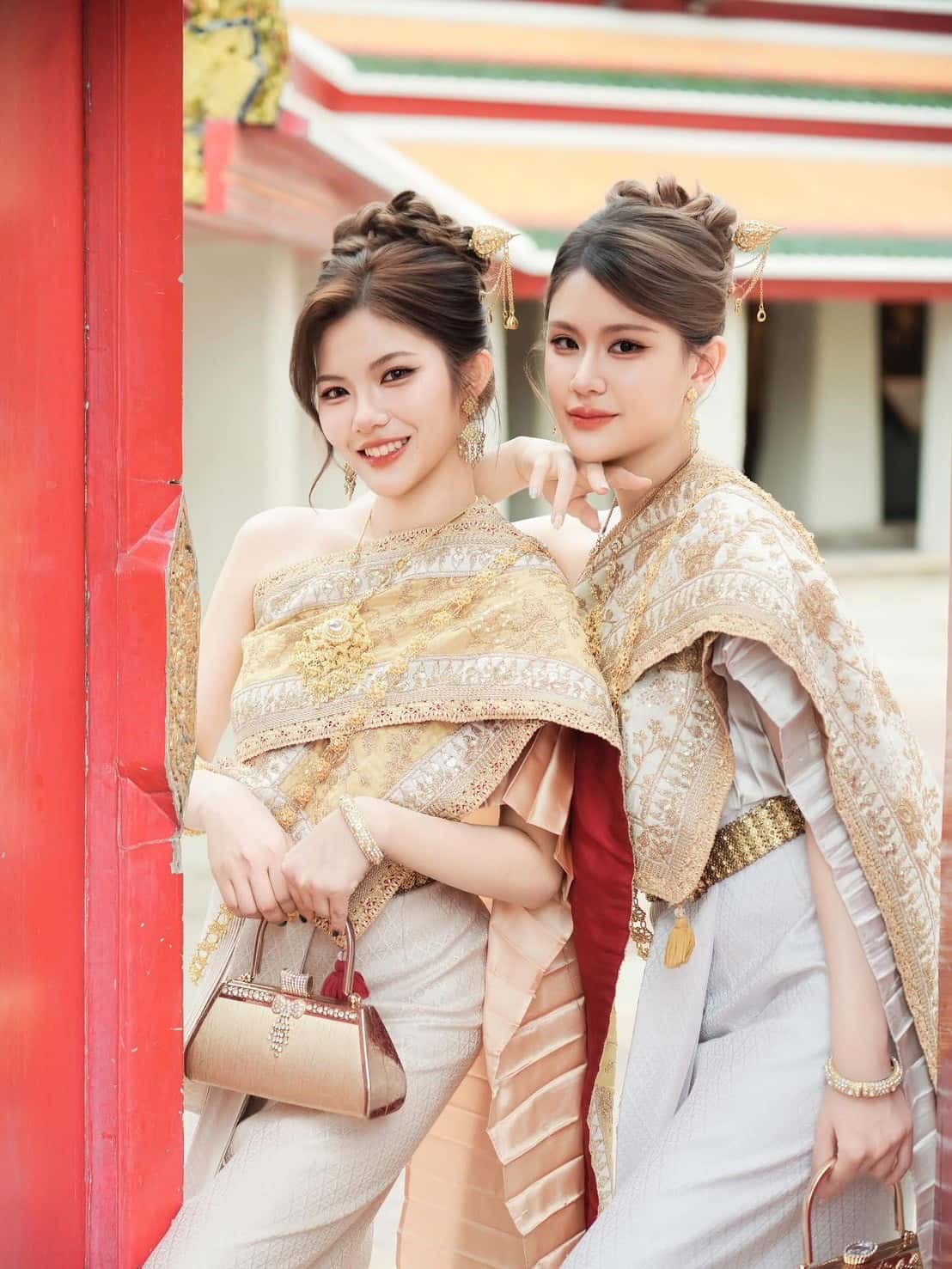 Thai Traditional Dress Rental with Makeup, Hair & Photography by One Day Thai3