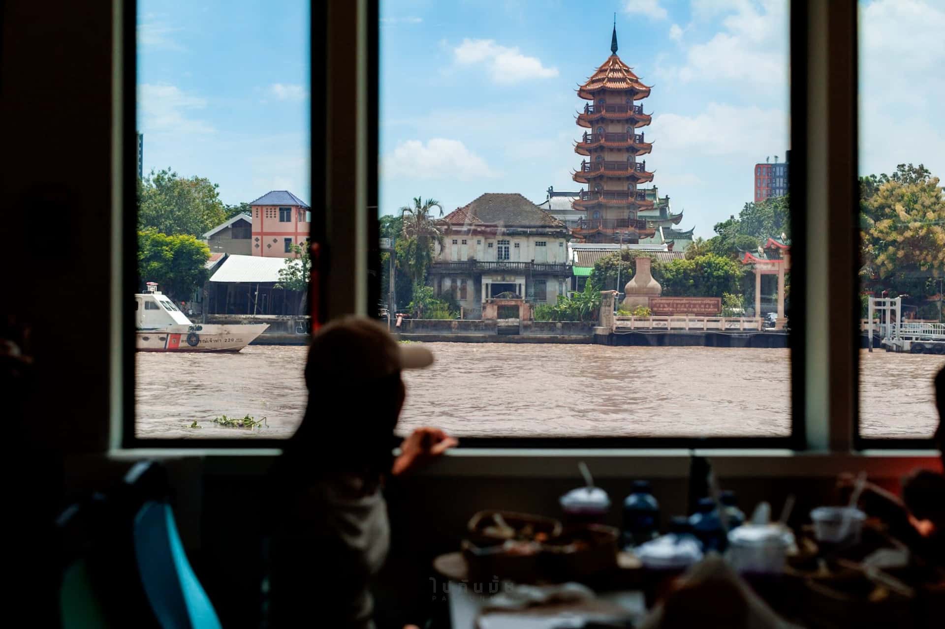 ล่องเรือไฟฟ้าเจ้าพระยา + ทานอาหารบ้านโบราณ 150 ปี (เลือกได้)2