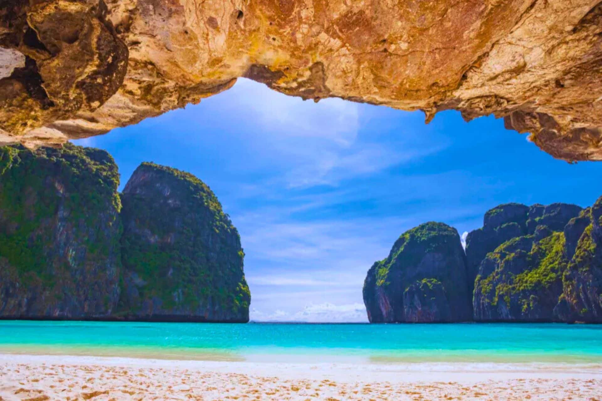 Phuket: Phi Phi & Bamboo Island Day Trip with Buffet Lunch Trips and Day Trips3