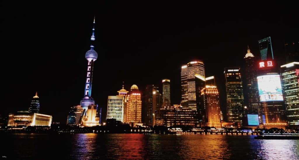 Huangpu River Cruise and Bund City Lights Evening Tour of Shanghai2