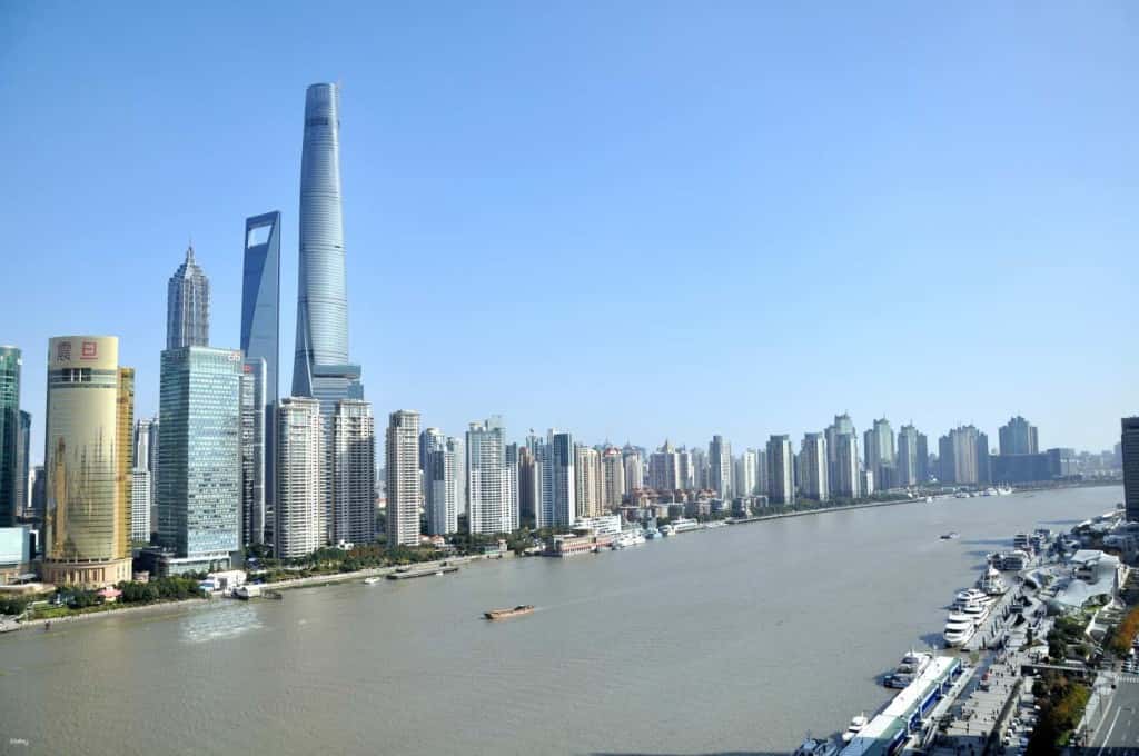 Huangpu River Cruise and Bund City Lights Evening Tour of Shanghai4