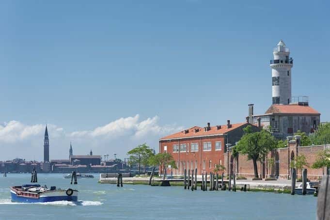 Murano, Burano and Torcello 1-day tour2