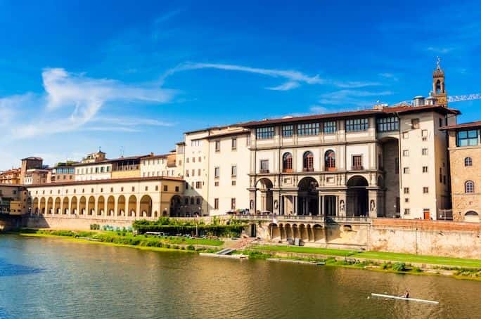 Uffizi ticket entrance and open bus tour of Florence1