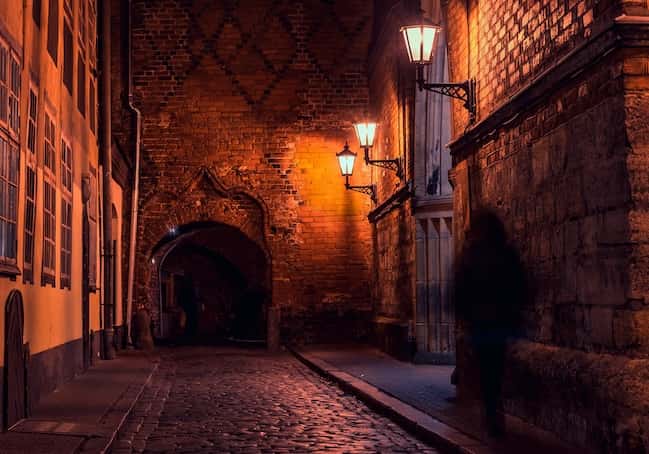 Riga ghost tour with balsam tasting4