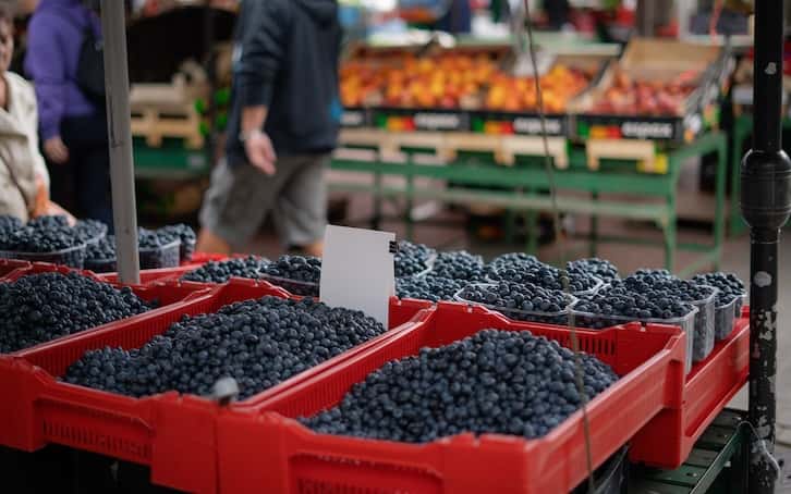 Riga's Central Market tour with tasting1