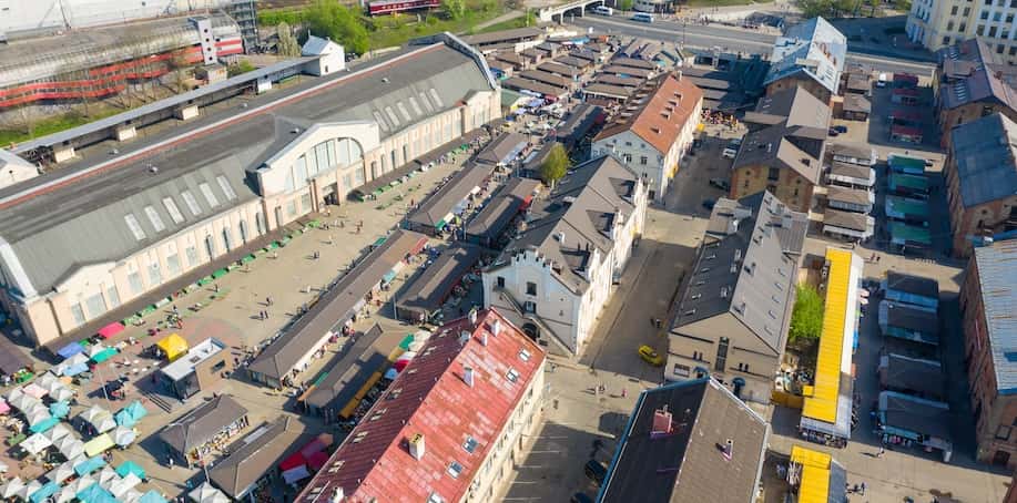 Riga's Central Market tour with tasting2