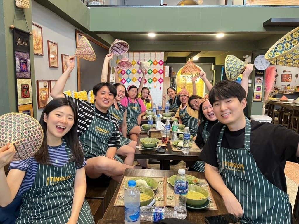 Experience Thai cooking class at Tingly Thai Cooking School3