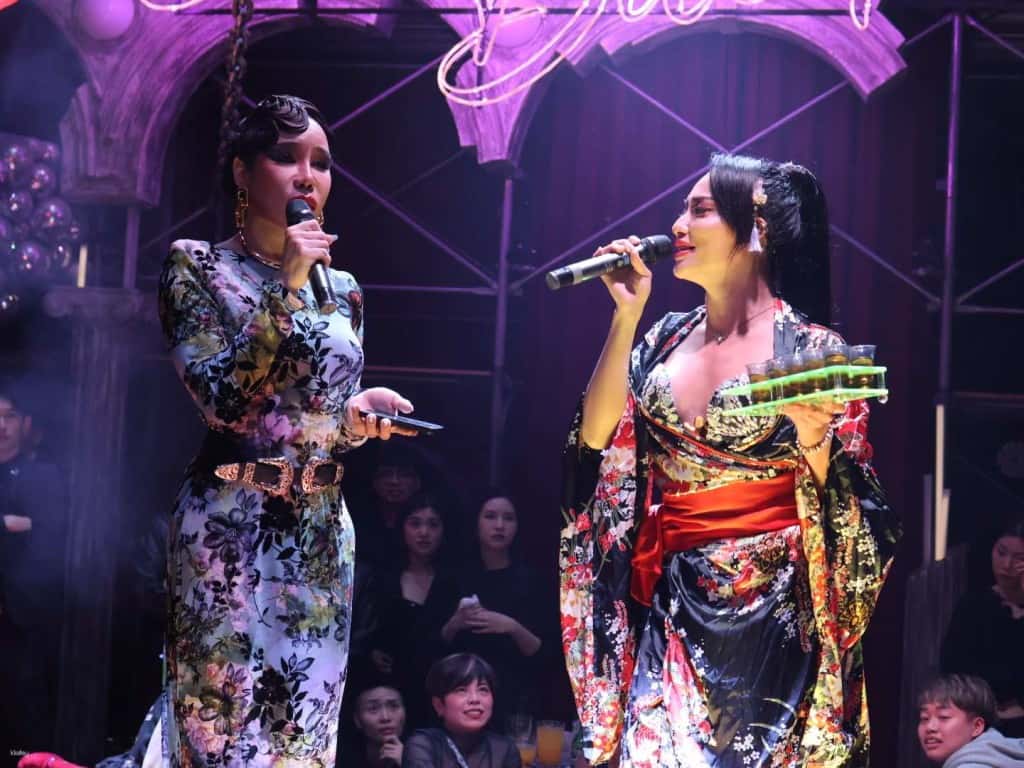 Belle's in Taipei Dancer Show x Thai Bar | Nightlife Party Experience4