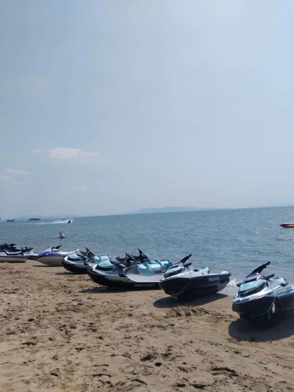 ประสบการณ์มันส์สุดขีด! ขี่เจ็ทสกีลุยคลื่นที่พัทยา โดยเสี่ยเบิร์ด1