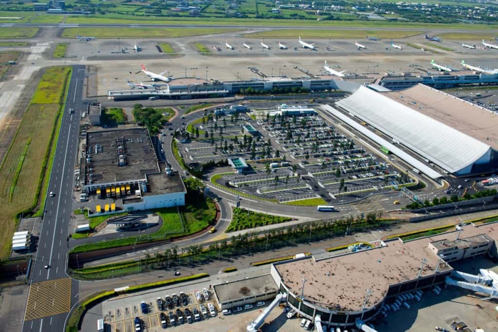 Airport Pickup/Drop-off with Meet & Greet Service: Taiwan Taoyuan International Airport (TPE) ⇌ Taipei City & New Taipei City | Taiwan4