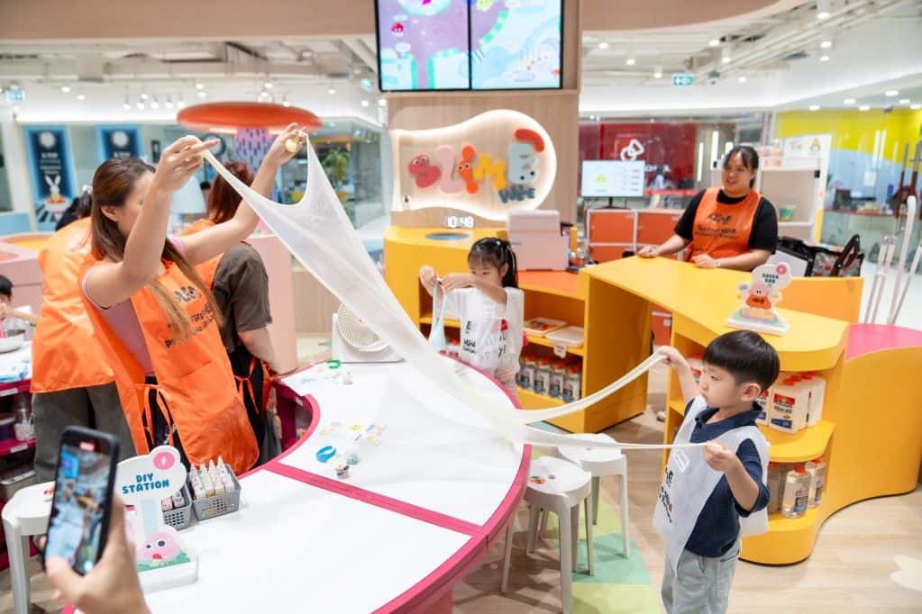 SLIMEVILLE STUDIO  CENTRAL WORLD (6th floor) (Valid for 90 days)2