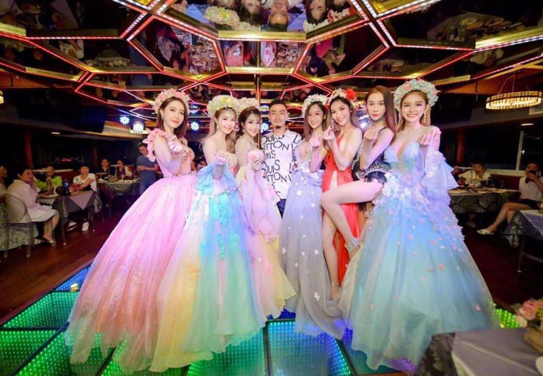 ล่องเรือดินเนอร์และคาบาเรต์โชว์สุดหรูบนเรือ All Star Cruise พัทยา1