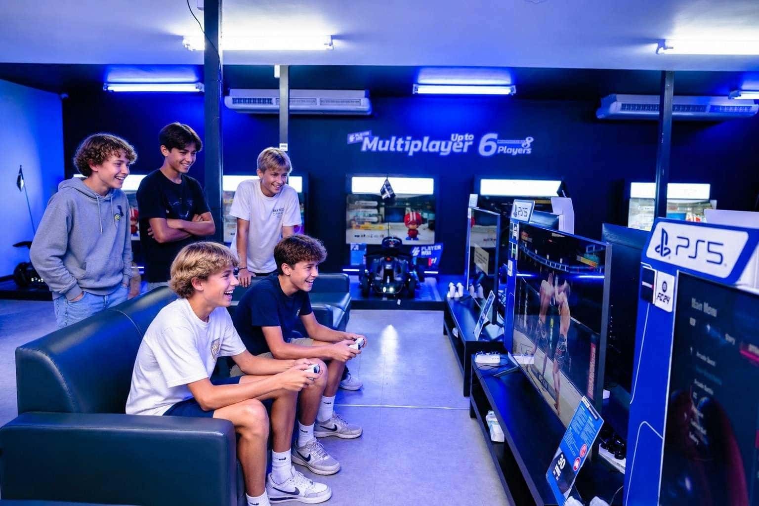 Playerbox Ultimate Game & Sport Experience ถนนบรรทัดทองกรุงเทพฯ2