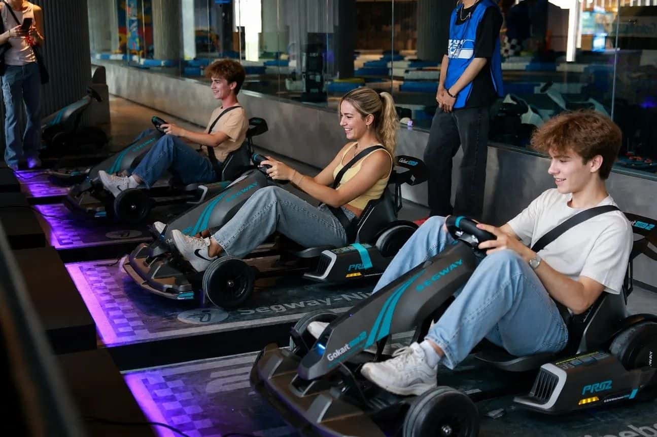 Playerbox : Indoor E-Gokart Track & Game Arcade สาขา Siam Discovery1