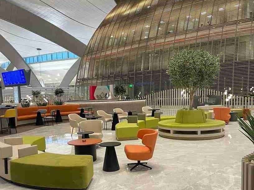 Zayed International Airport - Abu Dhabi (AUH) Lounge Pass1