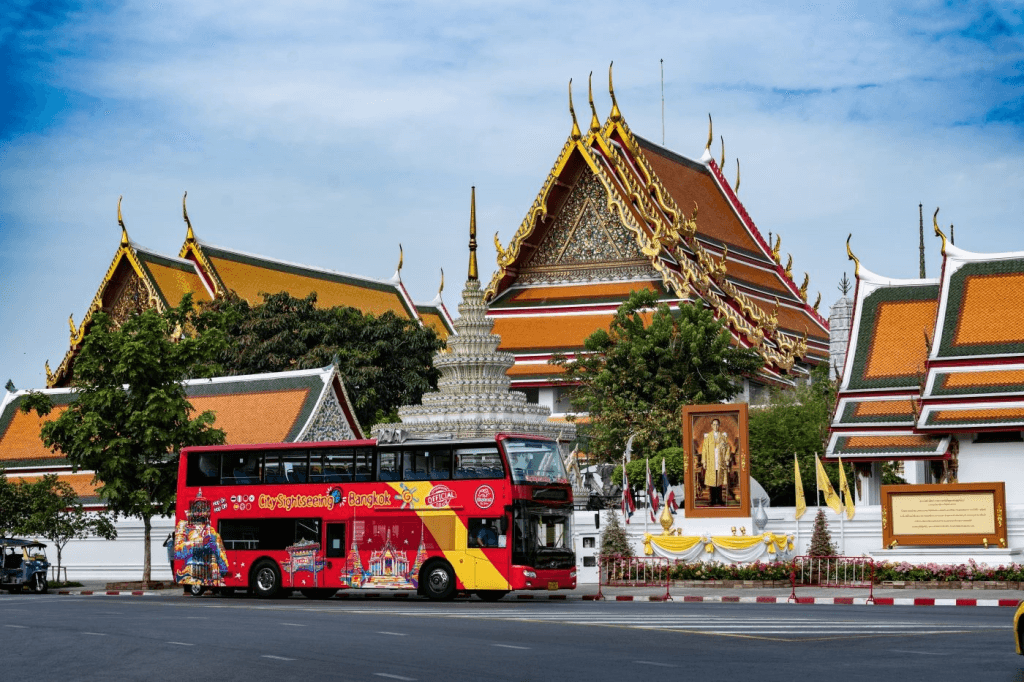 ทัวร์รถบัสนำเที่ยวกรุงเทพฯ แบบฮอปออน-ฮอปออฟ โดย เอเลเฟ่น บัส ทัวร์3
