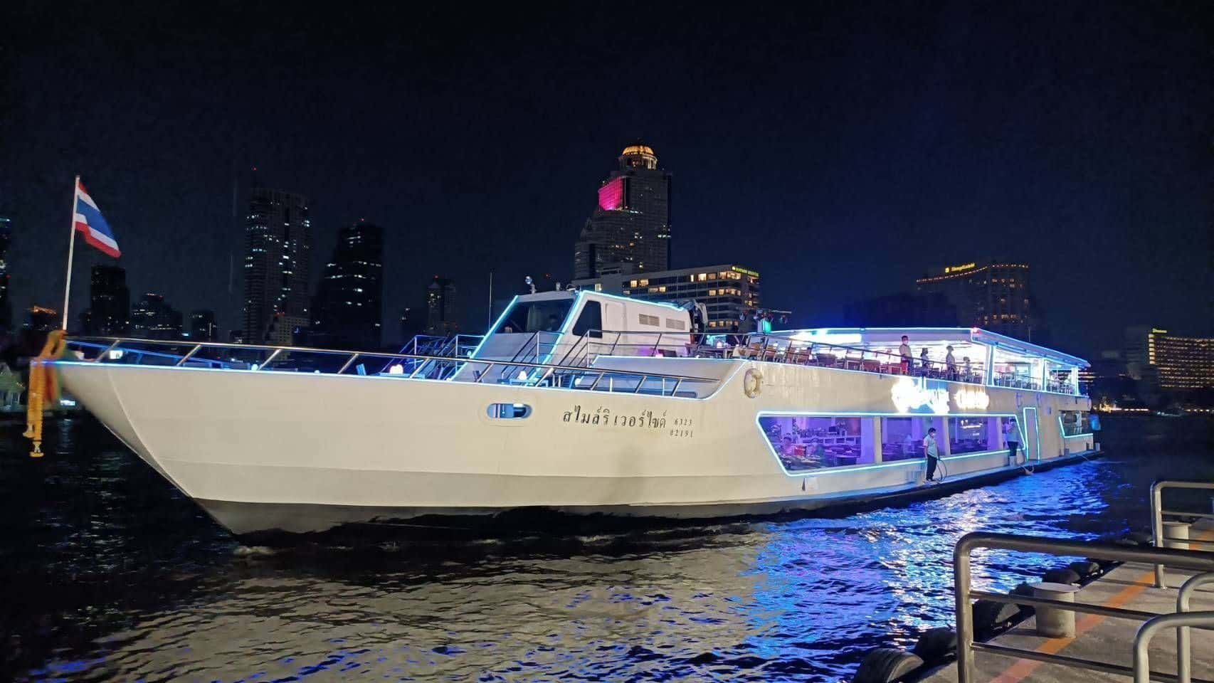 White Orchid Dinner Cruise in Bangkok3