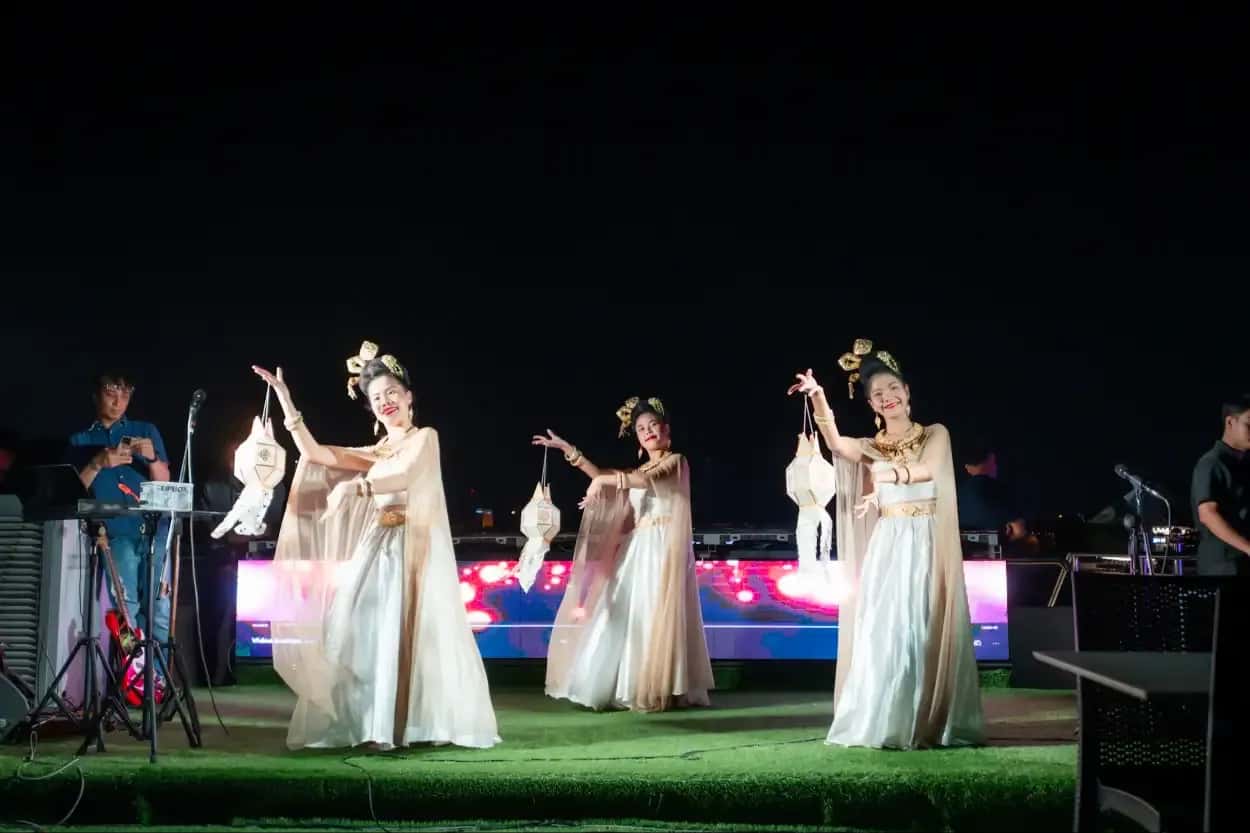 Alangka Cruise at IconSiam Pier no.44