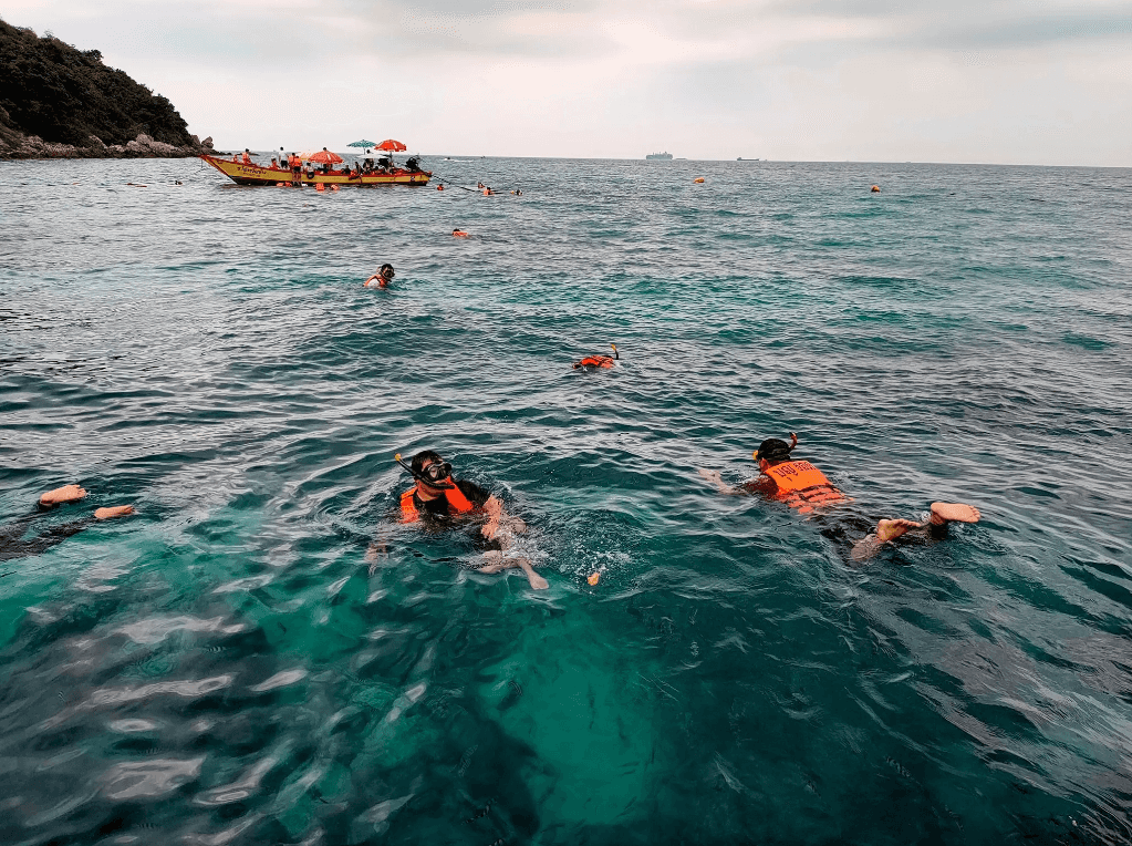 Koh Larn Speedboat Tour: Coral Island & Water Activities (Professional Guide) Trips and Day Trips1