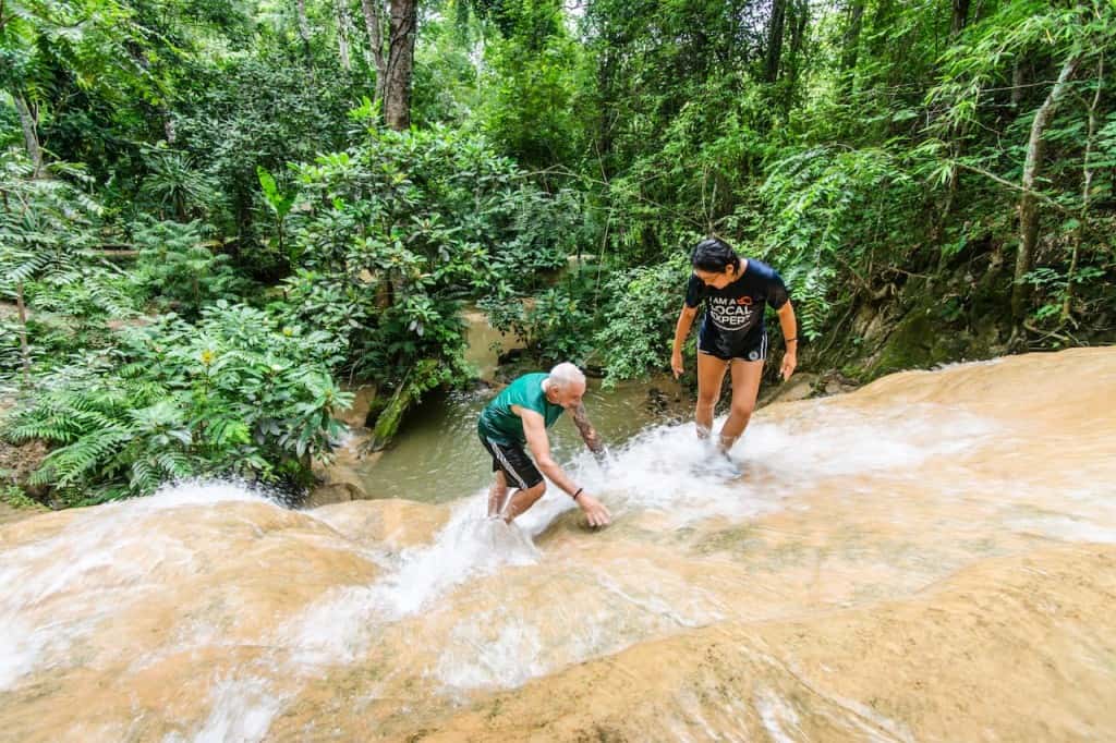 ทัวร์วัดเก่าแก่ เมืองเชียงใหม่ และเที่ยวน้ำตกบัวตองชื่อดัง! (พร้อมรถรับ-ส่งจากที่พัก) ทริปเที่ยว และเดย์ทริป2