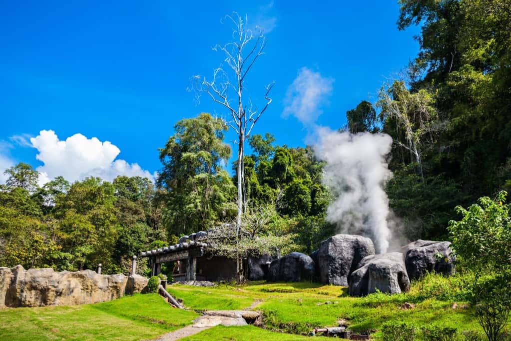 Embark on a Tranquil Pilgrimage: Wat Thaton Temple in Doi Pha Hom Pok National Park (Transfer) Trips and Day Trips4