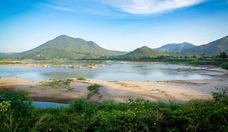 ทัวร์เลย เชียงคาน ภูเรือ วัดสมเด็จภูเรือมิ่งเมือง ทัวร์โปรโมชั่น1