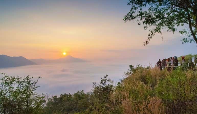 ทัวร์เลย เชียงคาน ภูเรือ วัดสมเด็จภูเรือมิ่งเมือง ทัวร์โปรโมชั่น2