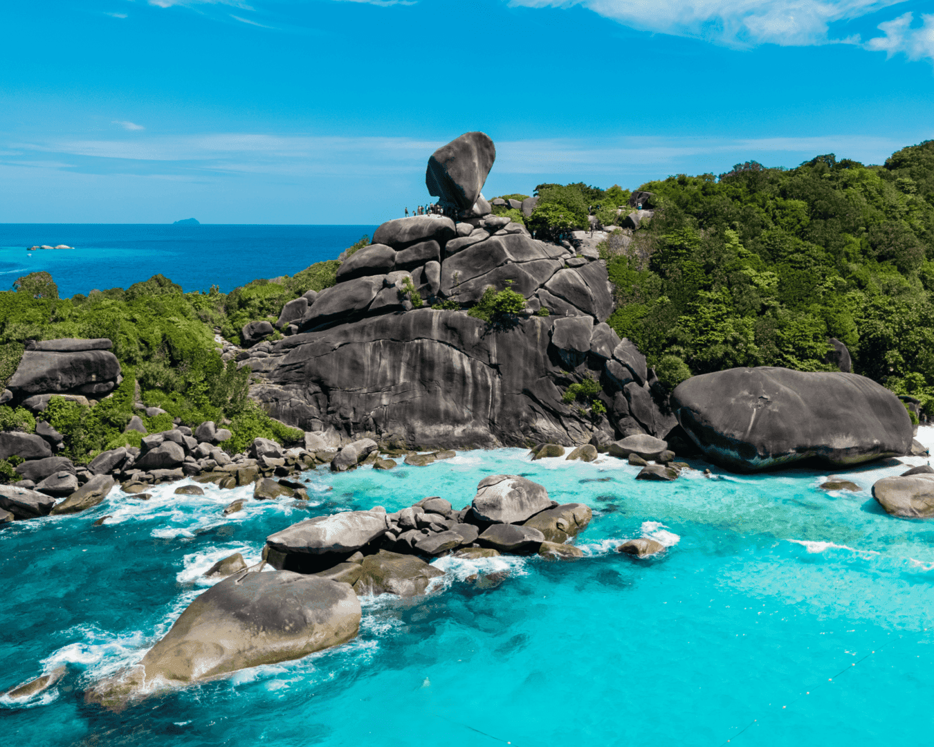 ทริปเกาะสิมิลัน 1 วัน โดยเรือคาตามารัน (ภูเก็ต) สำหรับนักท่องเที่ยวต่างชาติ ทริปเที่ยว และเดย์ทริป