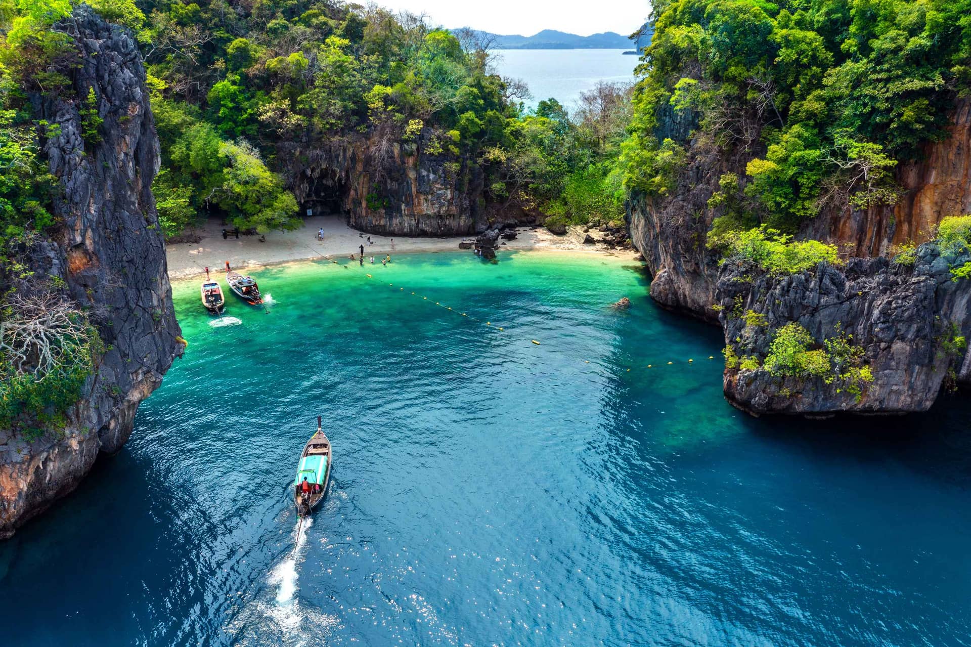 Hong Island by Speedboat Trips and Day Trips