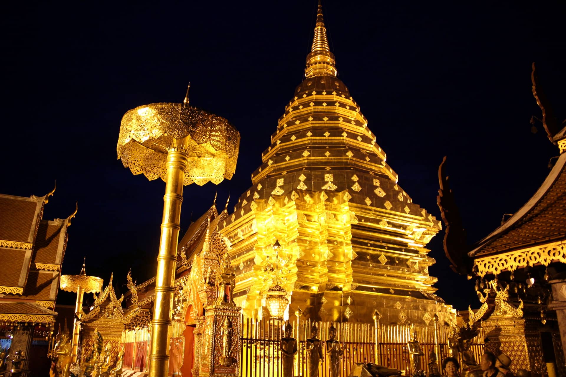 Amazing! ทัวร์ดอยสุเทพ & วัดอุโมงค์ยามค่ำคืน (รับ-ส่ง) ทริปเที่ยว และเดย์ทริป
