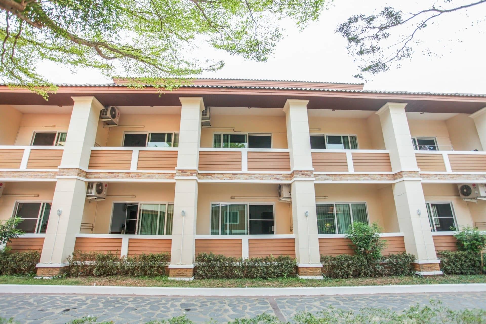 Baan Suan Fahsai (Room on Request)