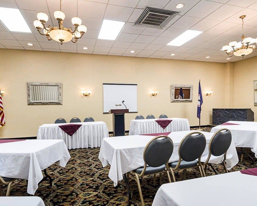 Quality Inn Shenandoah Valley Quality Inn Shenandoah Valley