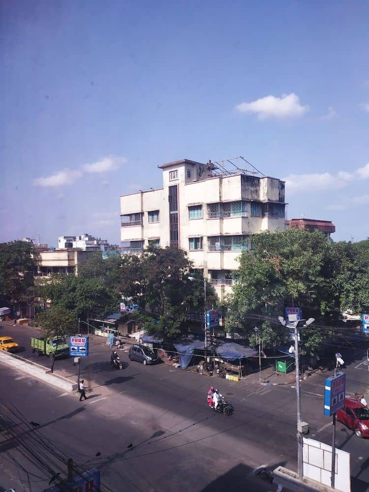 Executive Tower (C) Executive Tower (C)