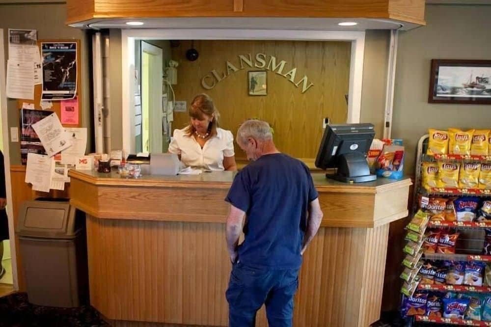 THE CLANSMAN MOTEL