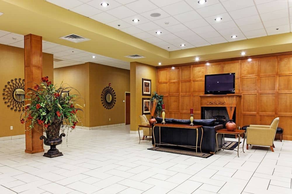 HOLIDAY INN BATESVILLE HOLIDAY INN BATESVILLE