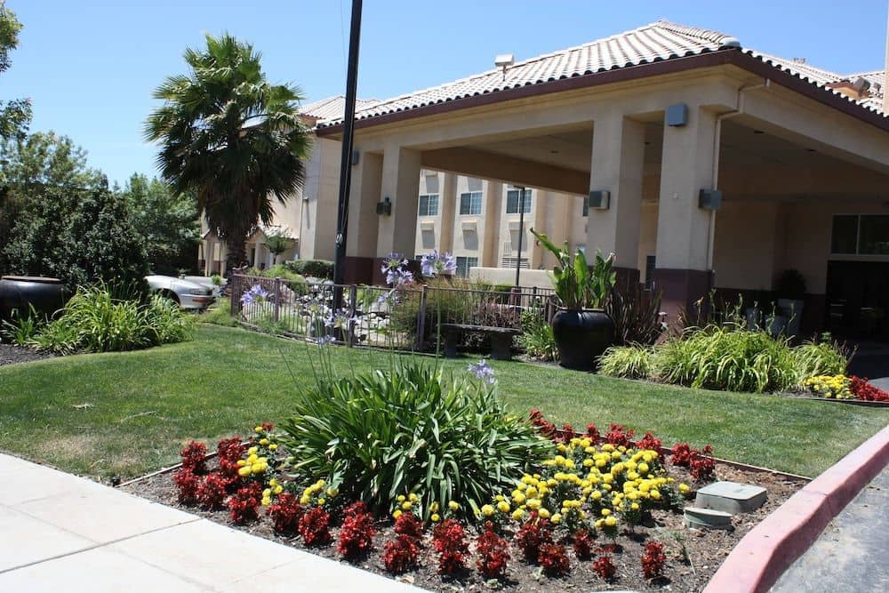 HOLIDAY INN EXPRESS MADERA-YOS HOLIDAY INN EXPRESS MADERA-YOS
