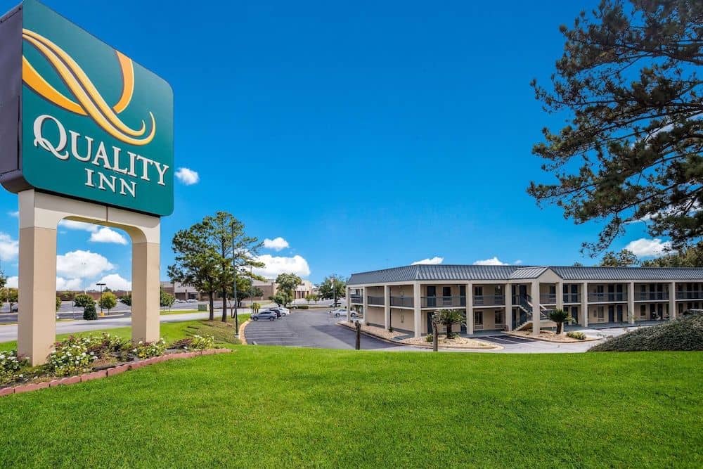 QUALITY INN AT ALBANY MALL QUALITY INN AT ALBANY MALL