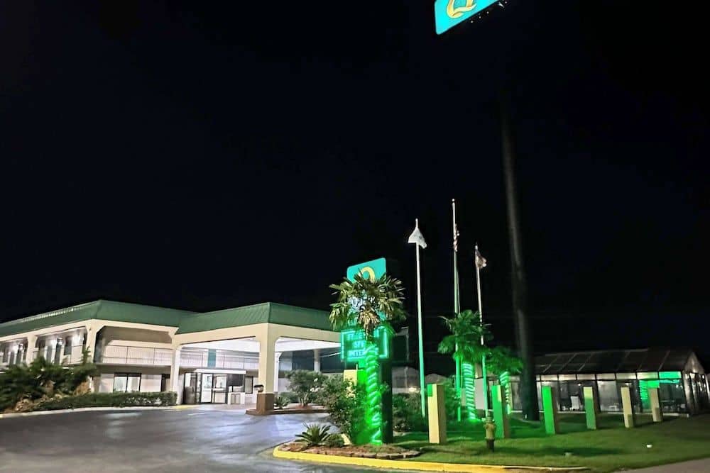 QUALITY INN BYRON QUALITY INN BYRON