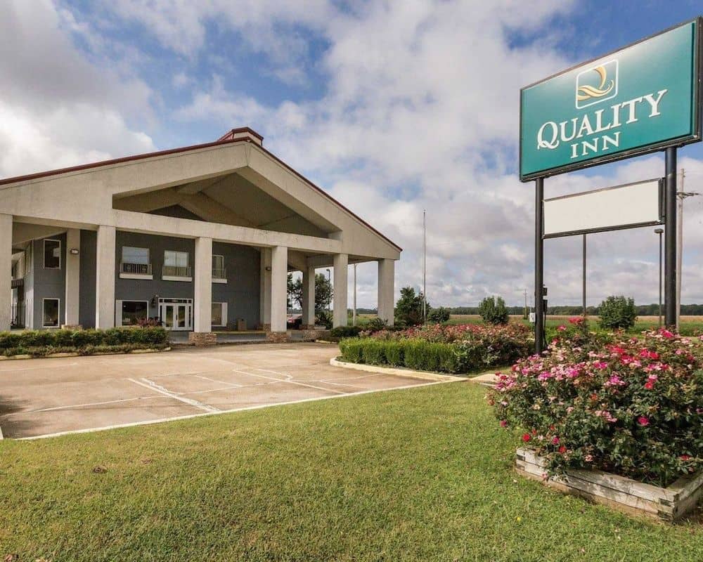QUALITY INN ROBINSONVILLE